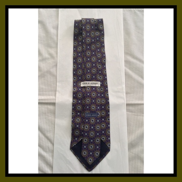 Giorgio Armani Cravatte medallion print silk tie - Picture 3 of 6